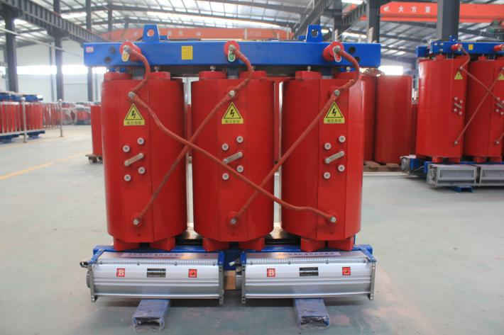 一般北京創(chuàng)聯(lián)匯通電氣全鋁的干式變壓器800kva價(jià)格是33900元，全銅的800kva干式變壓器價(jià)格是65000元。